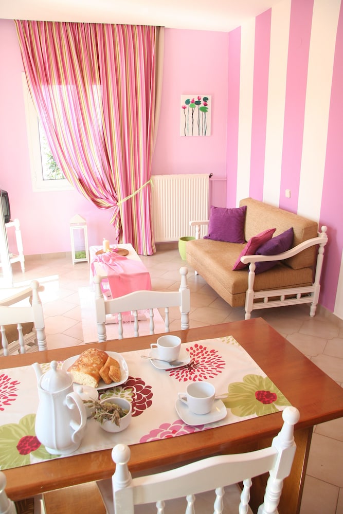 

Bologna - Stavros - Waterlily Hotel Apartments