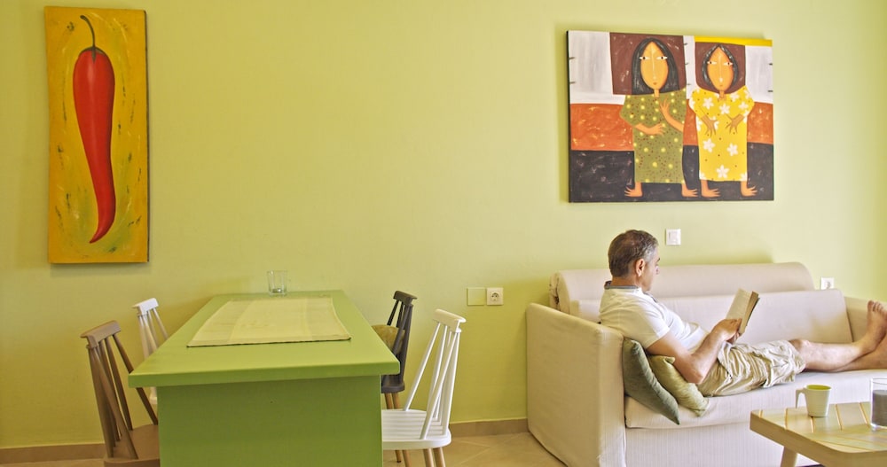

Milano - Stavros - Waterlily Hotel Apartments