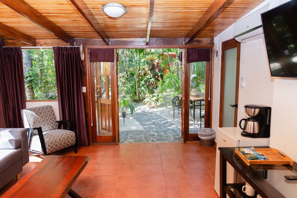

Bologna - Tamarindo - RipJack Inn