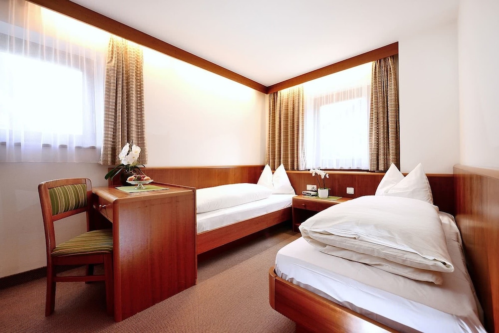 

Catania - Brunico - Residence Bacher