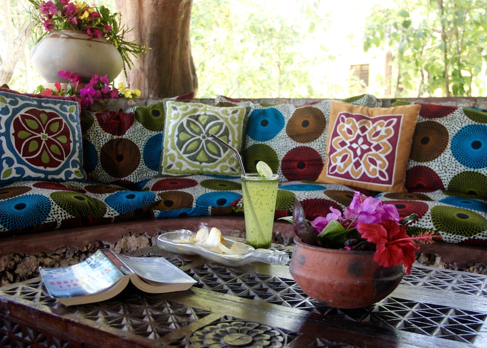 

Roma - Kama - Mangrove Lodge