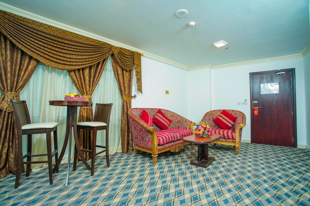

Roma - Katar - La Villa Palace Hotel