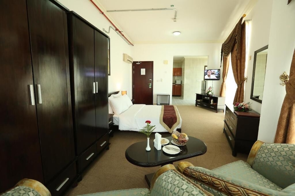

Milano - Doha - La Villa Palace Hotel