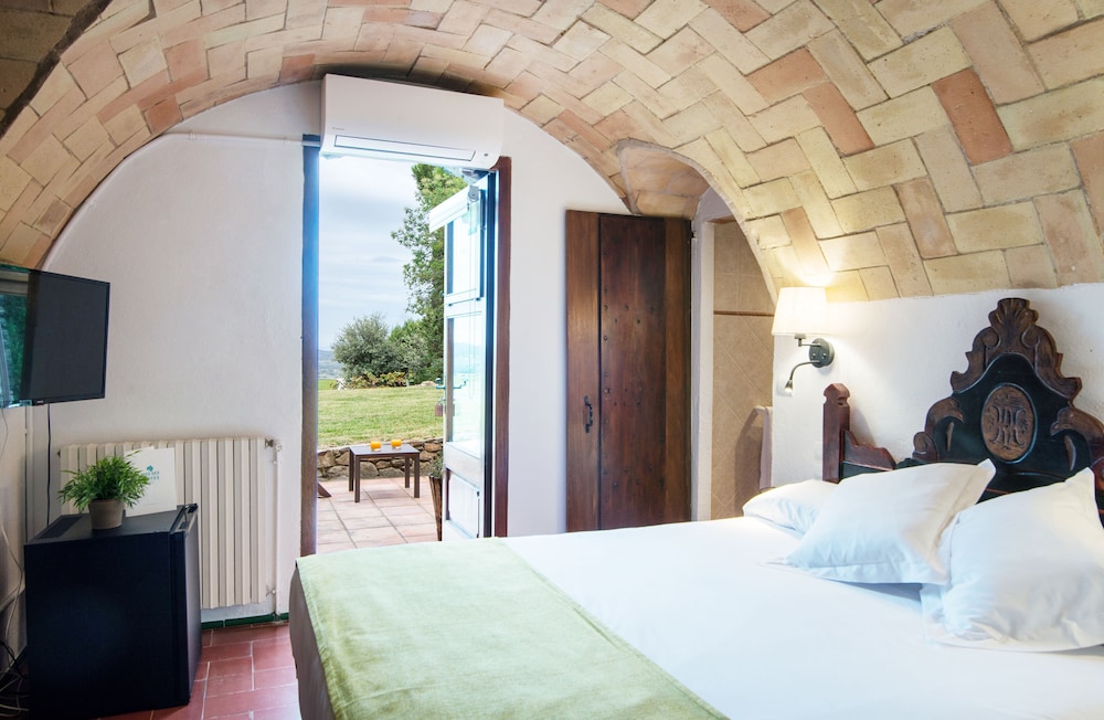 

Milano - Palafrugell - Mas Ses Vinyes - Adults Only