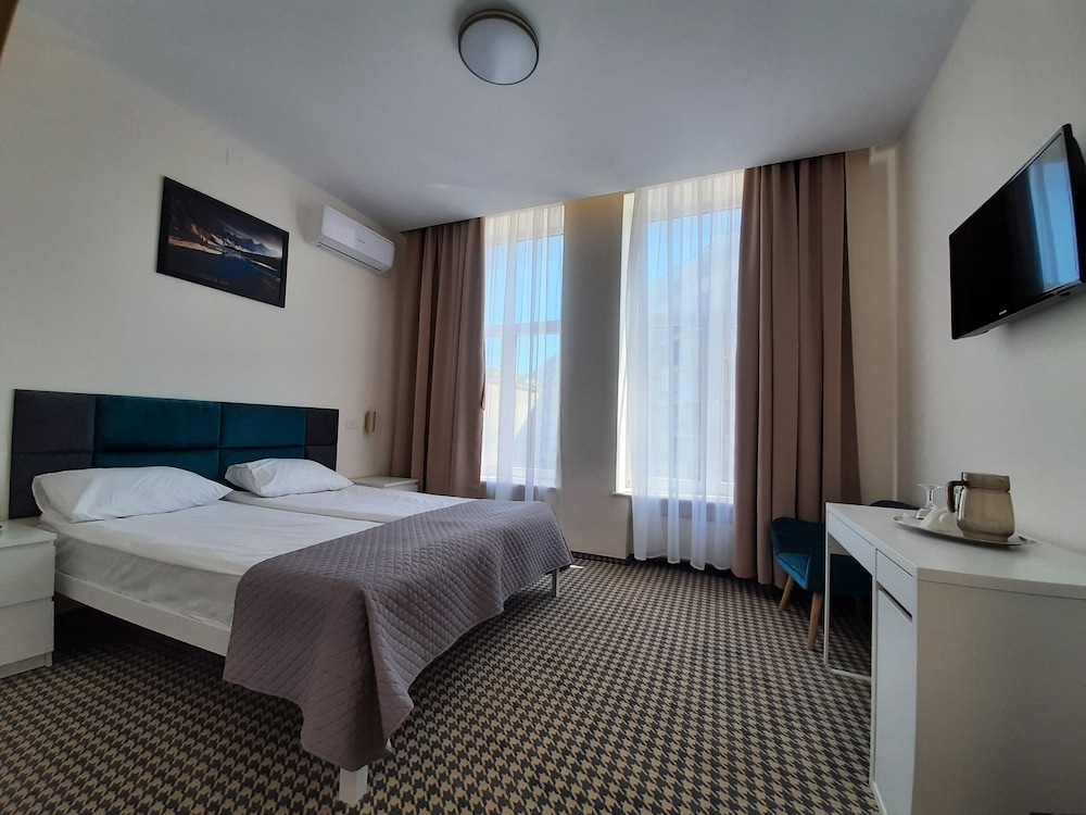 

Milano - Iasi - Hotel Astoria City Center