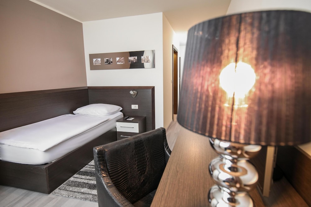 

Roma - Laško - Hotel Evropa