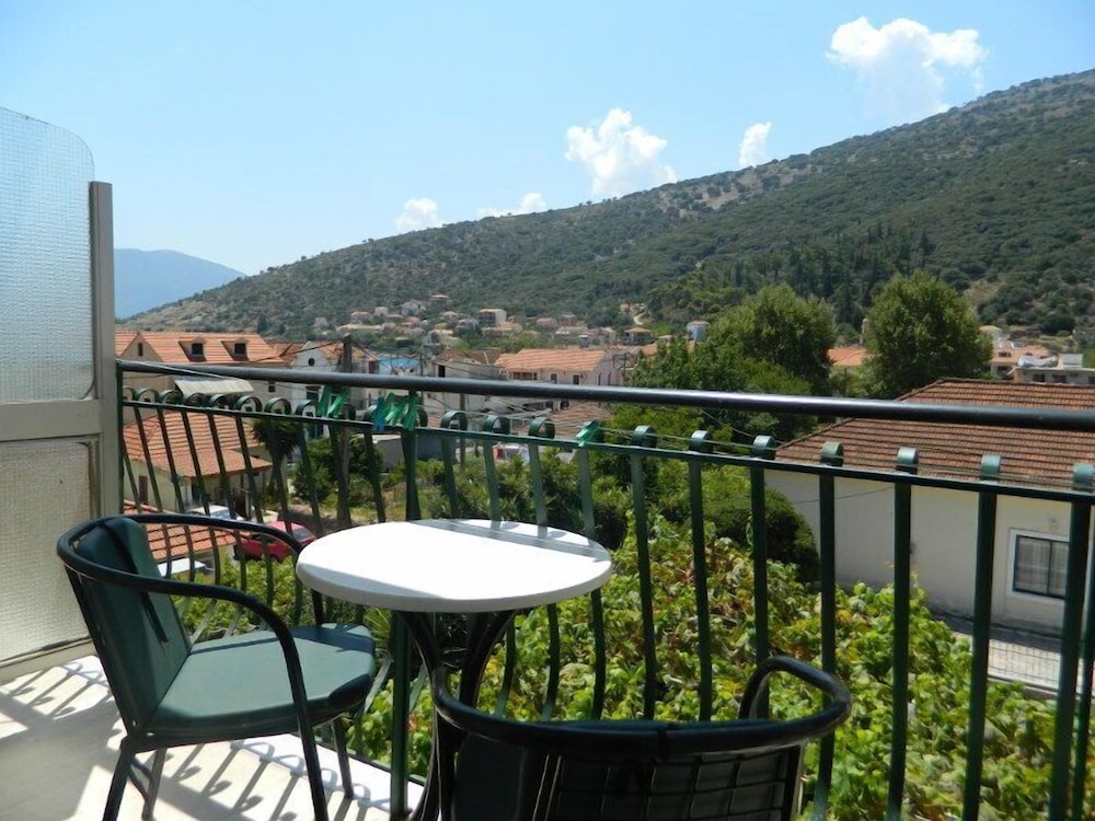 

Roma - Agia Efimia - Logara's Apartments