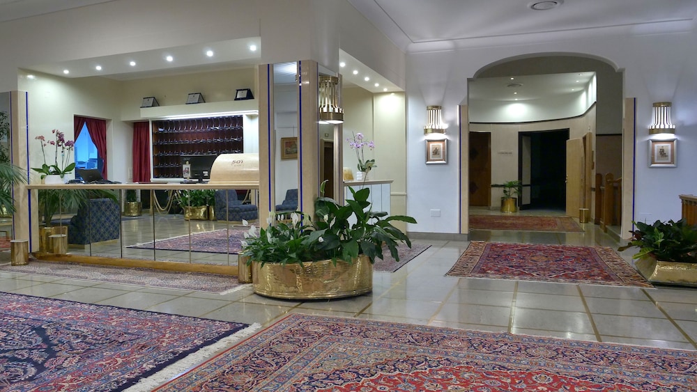 

Milano - Briatico - 501 Hotel