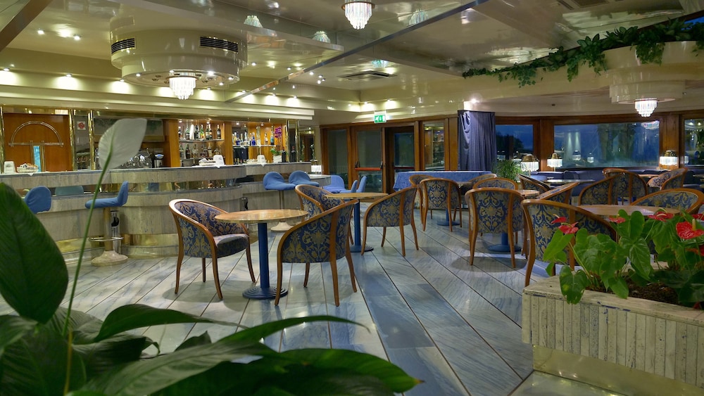 

Bari - Vibo Valentia - 501 Hotel