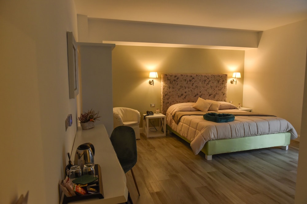 

Catania - Castellammare di Stabia - Hotel Pompei Be Green