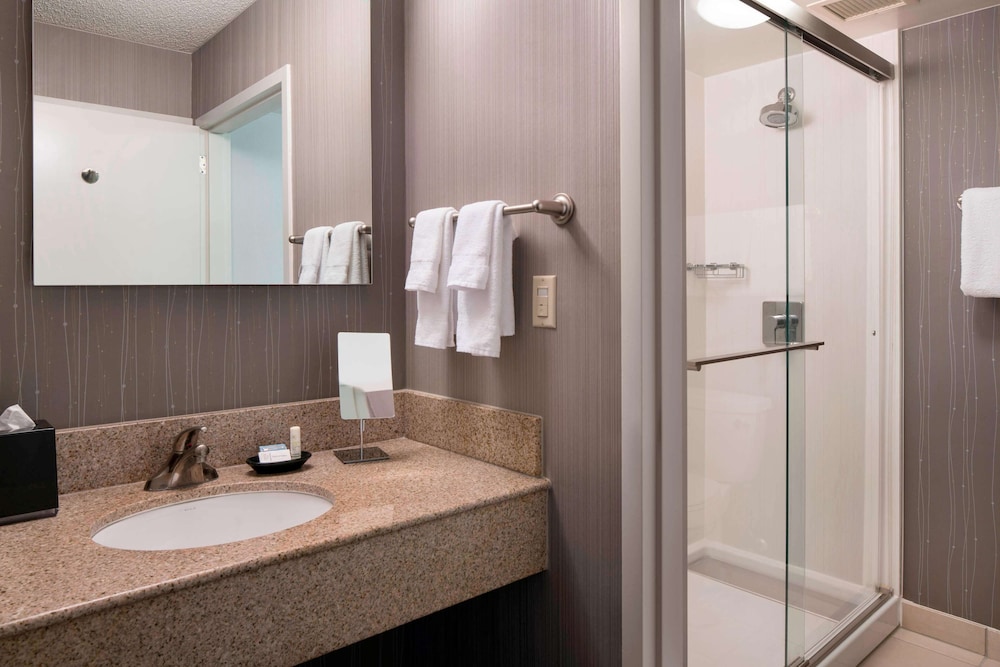 

Roma - Redondo Beach - Sonesta Select Los Angeles Torrance South Bay