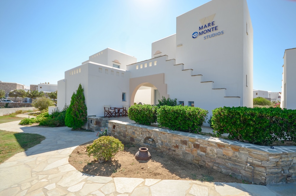 

Bari - Stelida - Mare Monte Studios Naxos