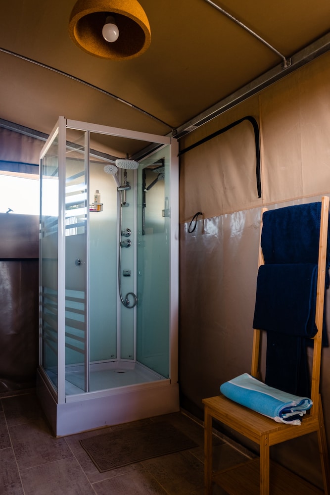 

Trieste - Rethymno - Camping Elizabeth