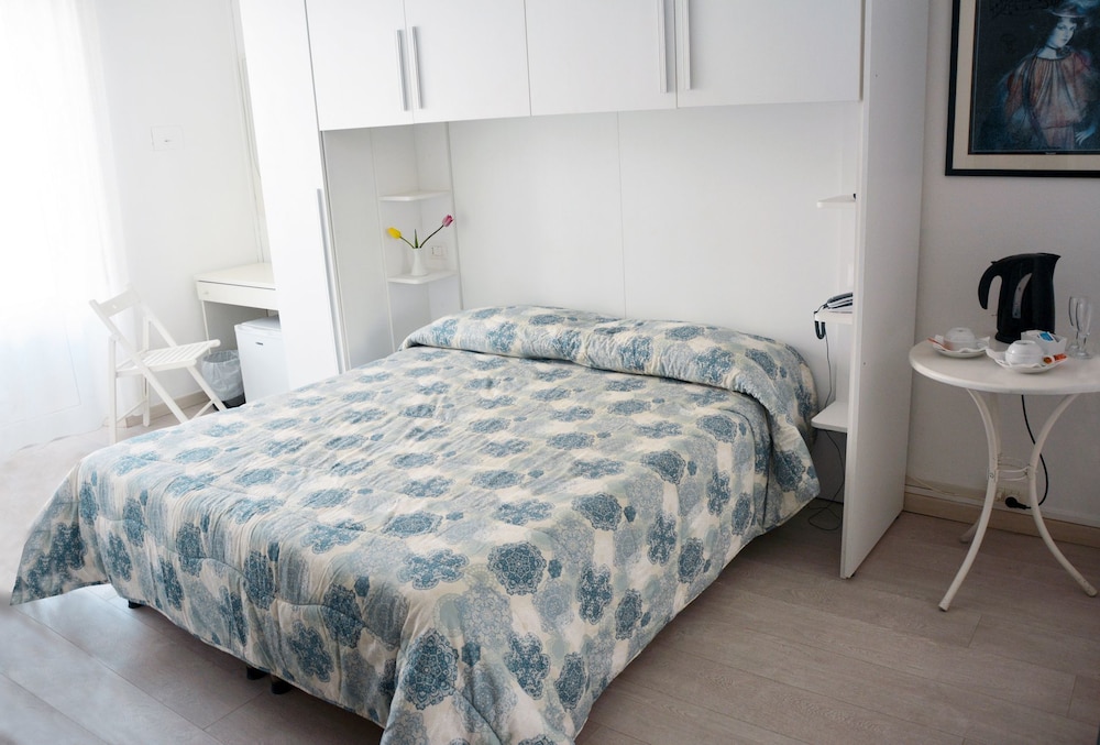 

Napoli - Versilia e Costa Toscana, Mare Italia - City Hotel