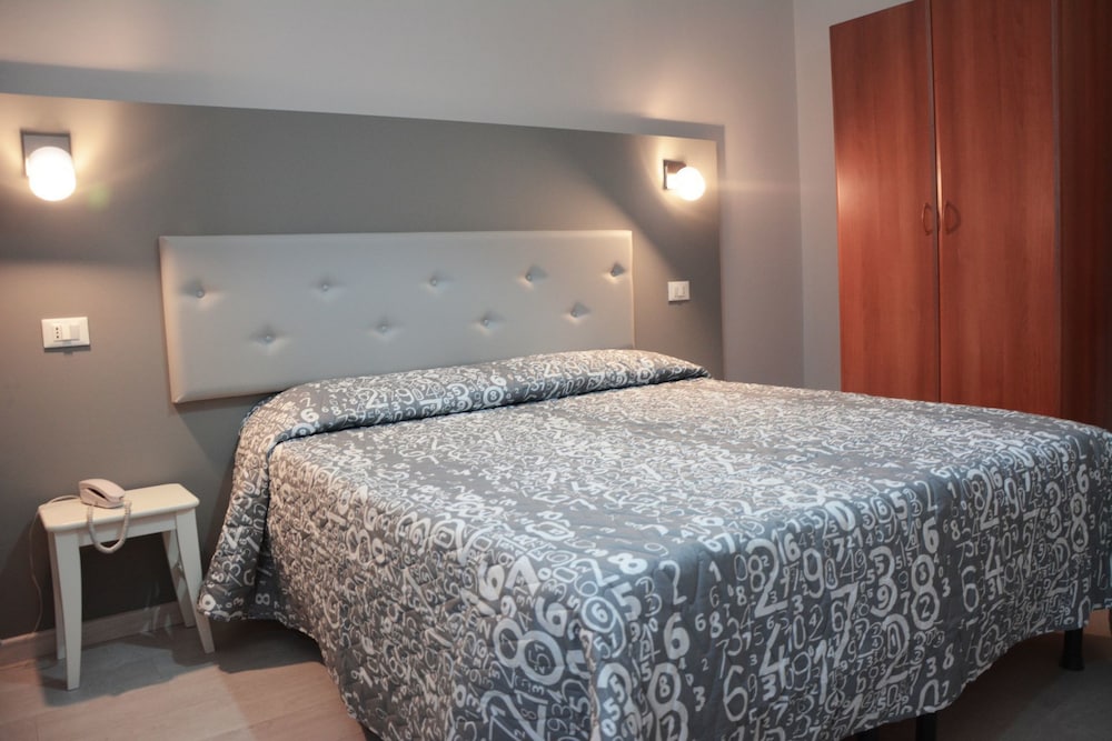 

Milano - Versilia e Costa Toscana, Mare Italia - City Hotel