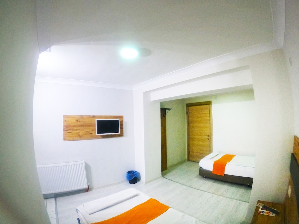 

Roma - Ankara - ANKARA OTEL EVREN