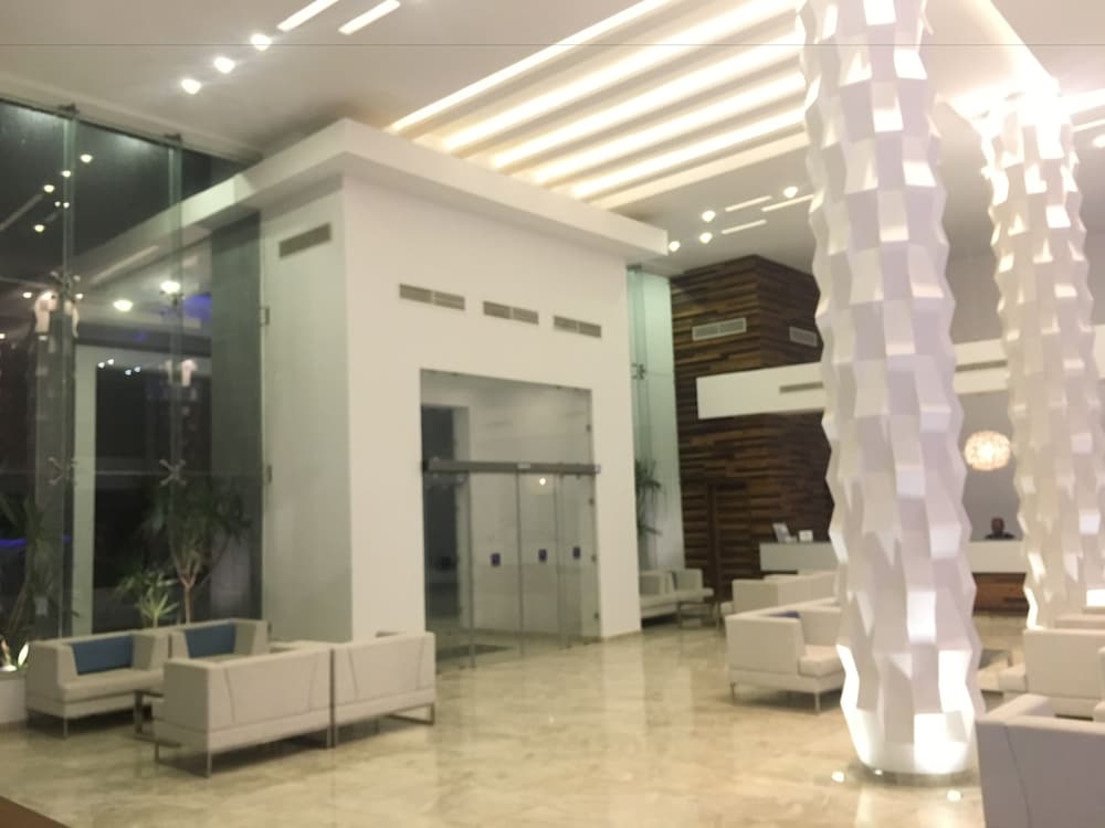 

Torino - Monastir, Tunisia - Hotel Les Palmiers Beach Holiday Village