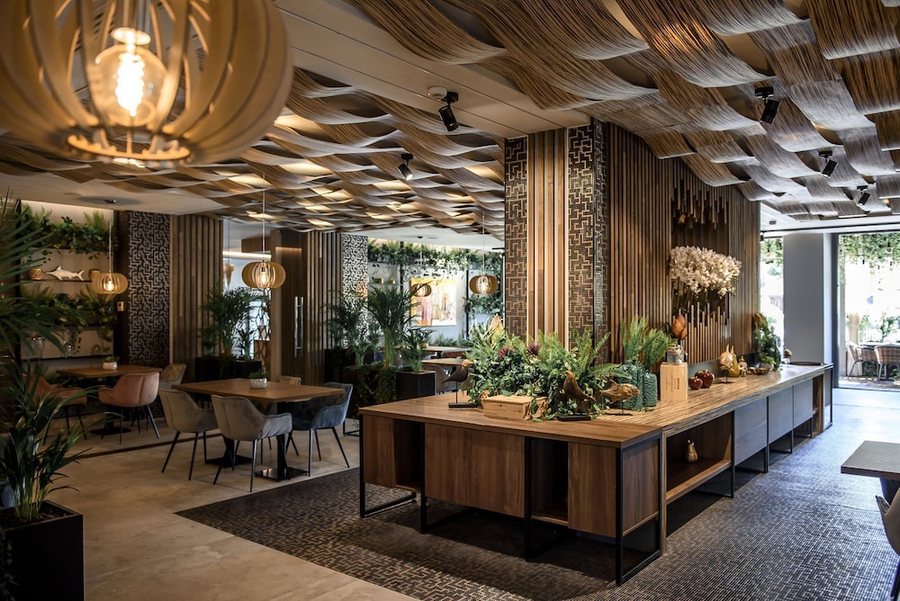 

Roma - Ramnicu Valcea - Ramada by Wyndham Ramnicu Valcea