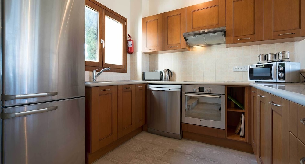 

Roma - Kouklia - Lovely 2 bedroom Villa Kornos HG33 with private pool and golf course views, In the heart of Aphrodite Hills, near resort centre
