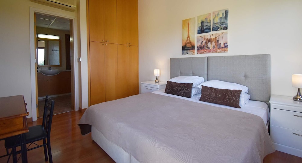 

Milano - Kouklia - Lovely 2 bedroom Villa Kornos HG33 with private pool and golf course views, In the heart of Aphrodite Hills, near resort centre