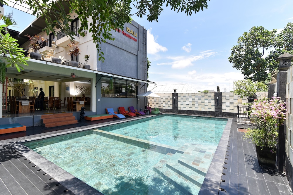 

Bologna - Denpasar - RedDoorz Plus near Mall Bali Galeria 2
