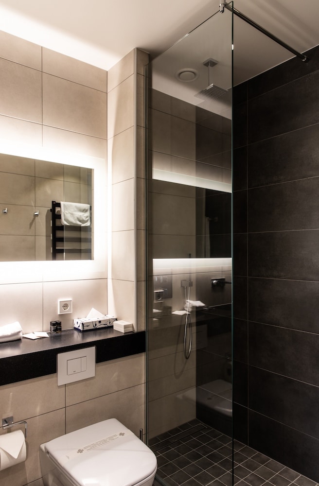 

Milano - Selfoss - Hotel South Coast