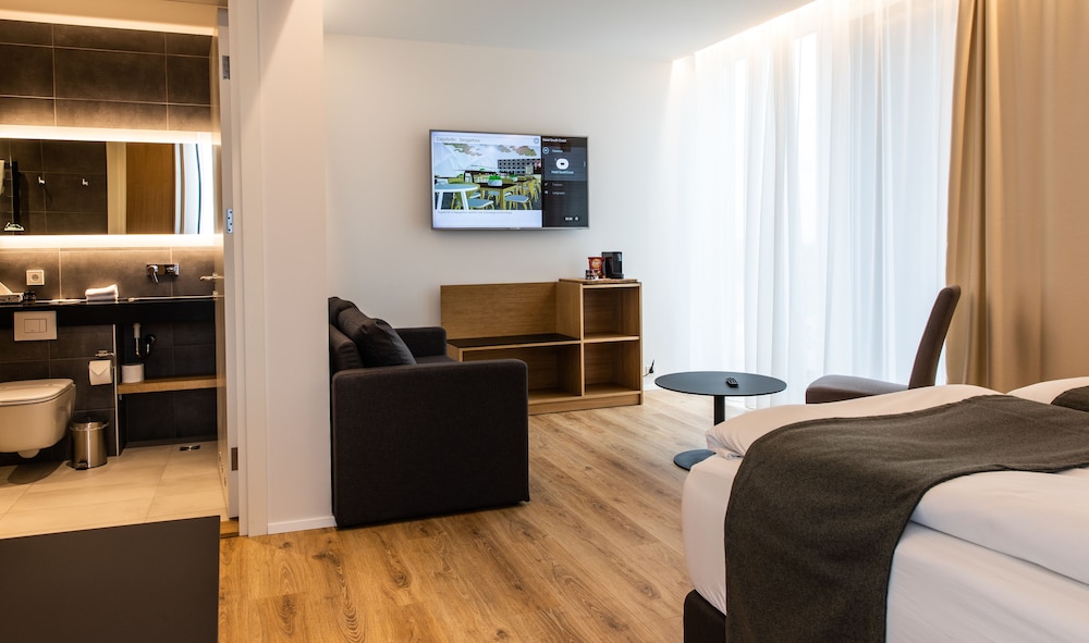

Milano - Selfoss - Hotel South Coast