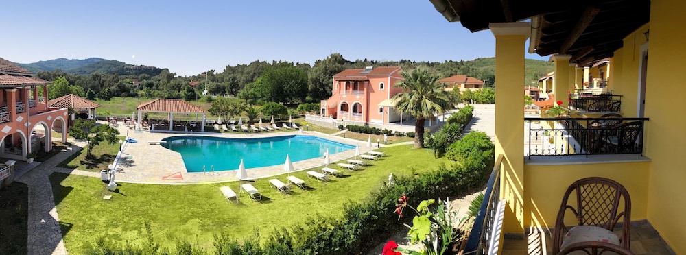 

Milano - Agios Georgios, Corfú - Regina Hotel