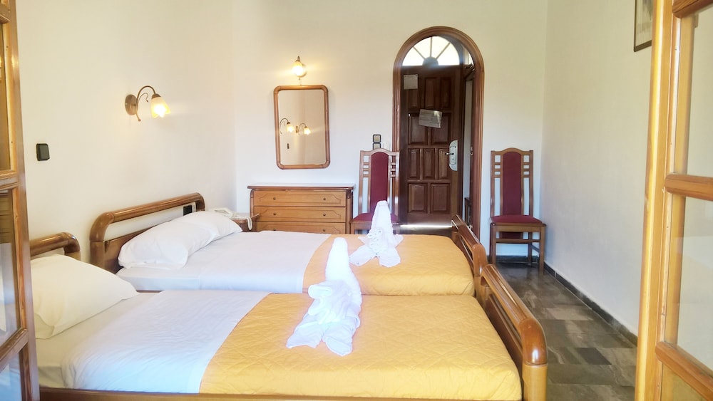 

Bari - Agios Georgios, Corfú - Regina Hotel