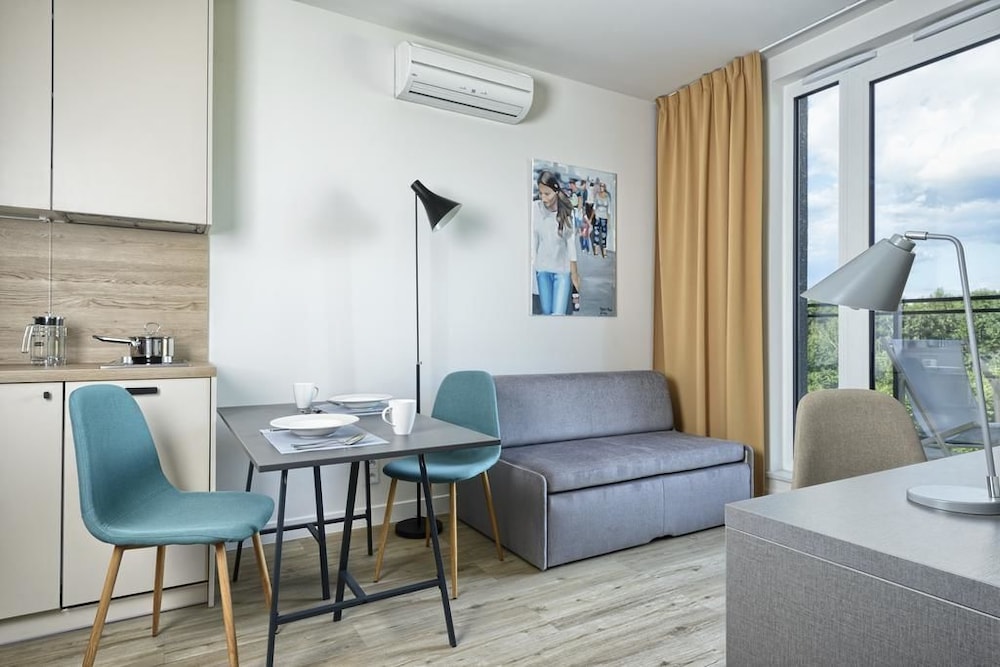 

Milano - Piaseczno - Arche Hotel Poloneza