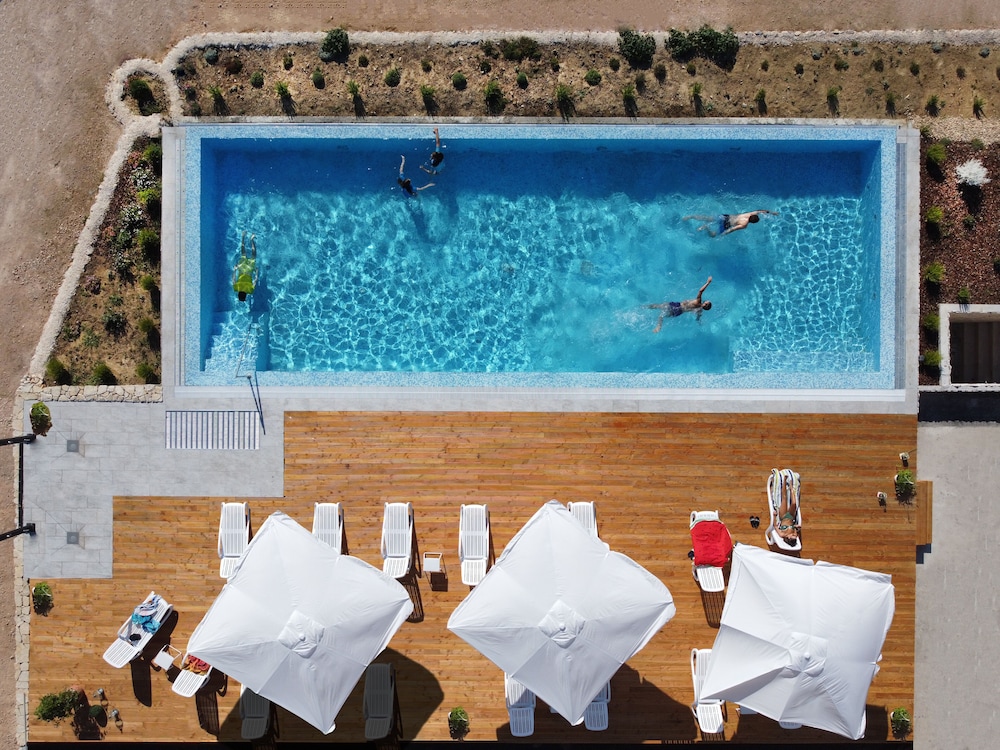 

Bari - Costa di Zara, Croazia - Hotel Vrata Krke