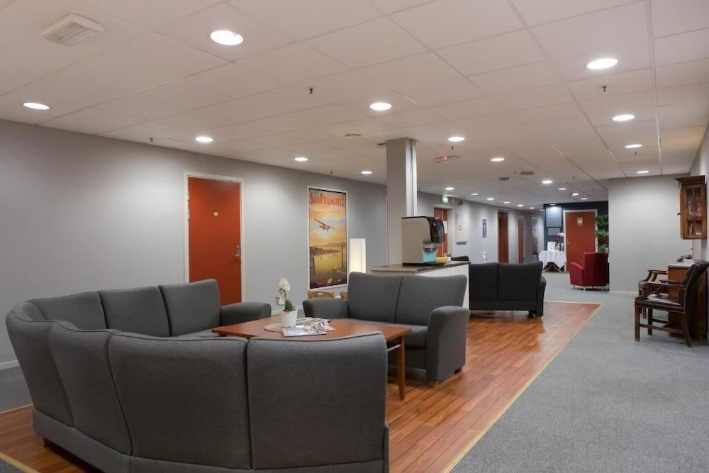 

Milano - Ålesund - Aalesund Airport Hotel