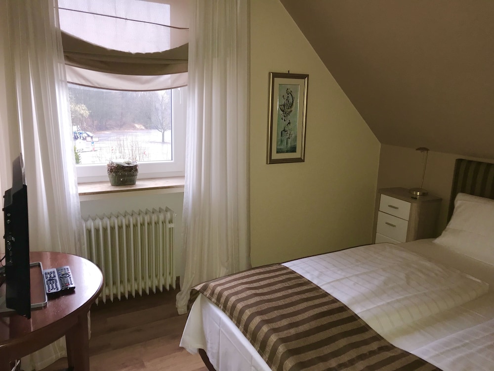 

Torino - Halle Westfalen - Waldhotel "Peter aufm Berge