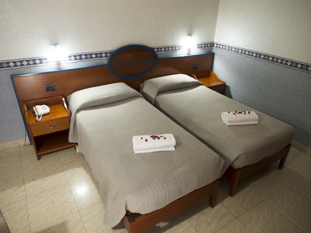 

Ancona - Ragusa - Hotel Kroma