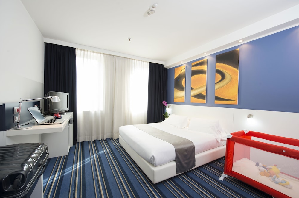 

Brindisi - Cinisello Balsamo - Neo Hotel