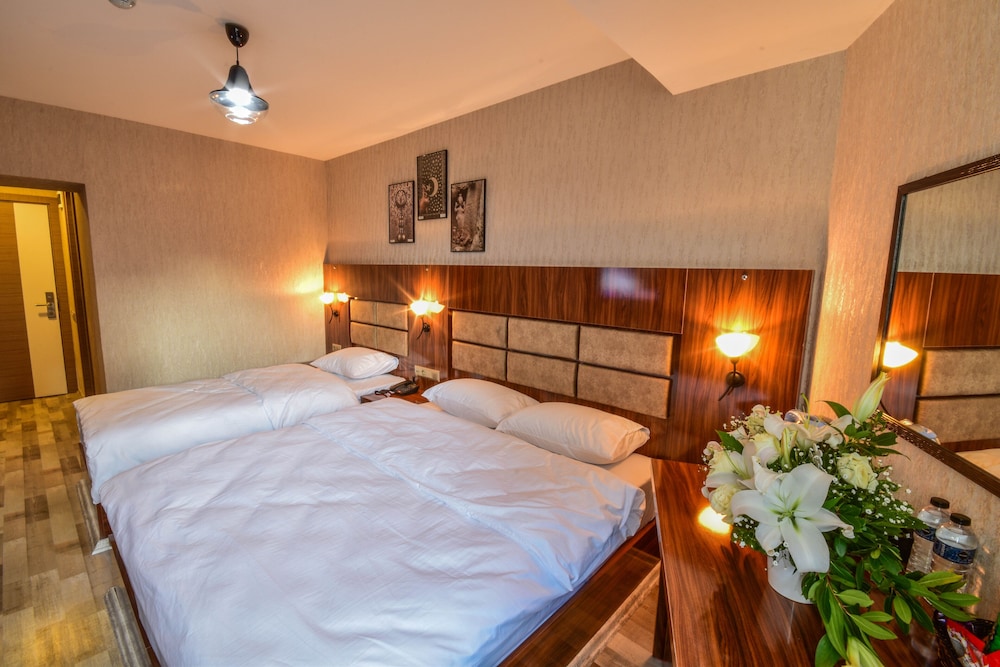 

Venezia - Izmir, Turchia - Marina Hotel