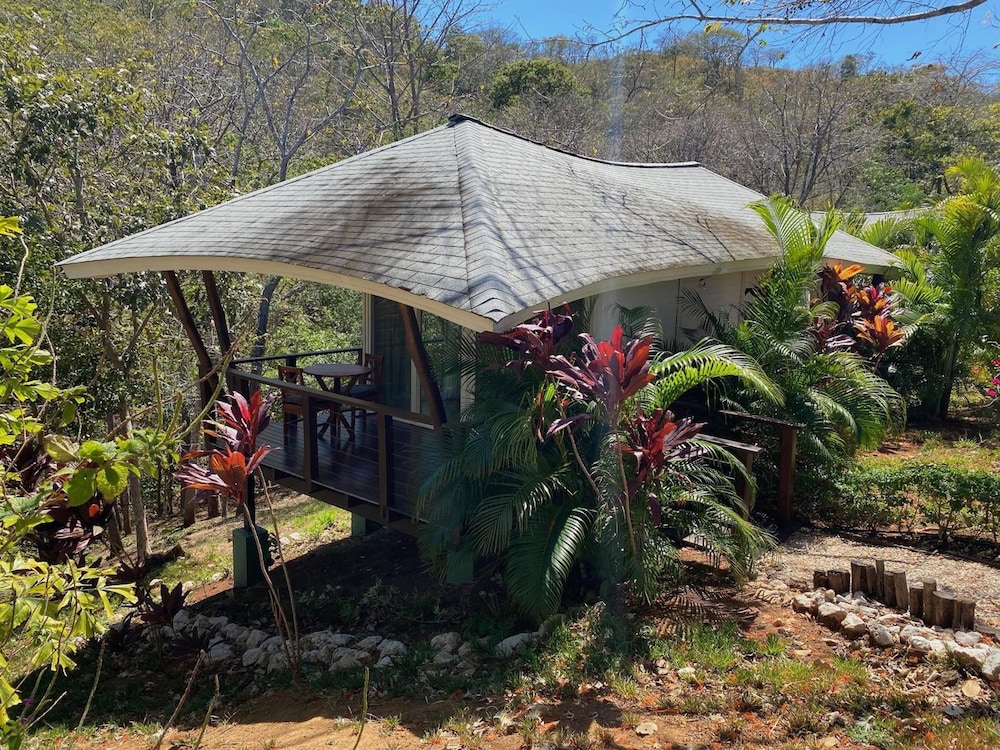 

Roma - Playa Negra - Mikado Natural Lodge
