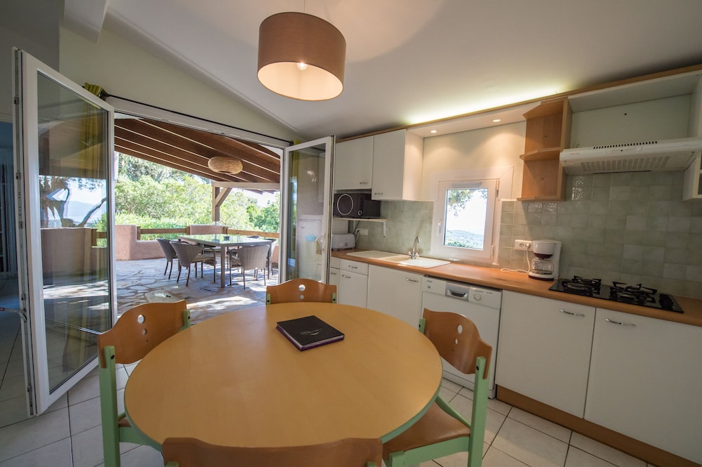 

Venezia - Porto-Vecchio - Hotel Les Hauts de Porto-Vecchio