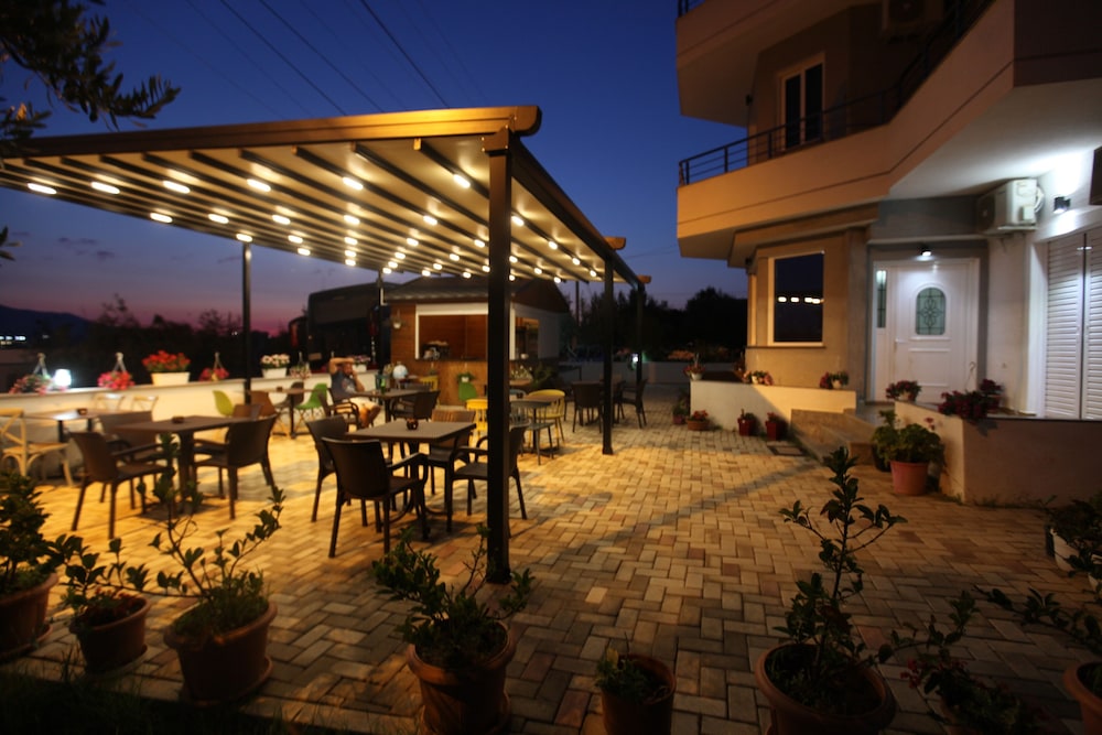 

Bari - Ksamil - Hotel Sunshine