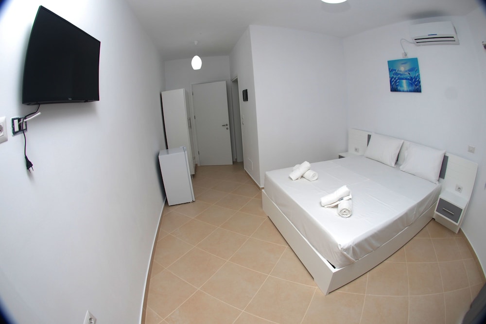 

Roma - Ksamil - Hotel Sunshine