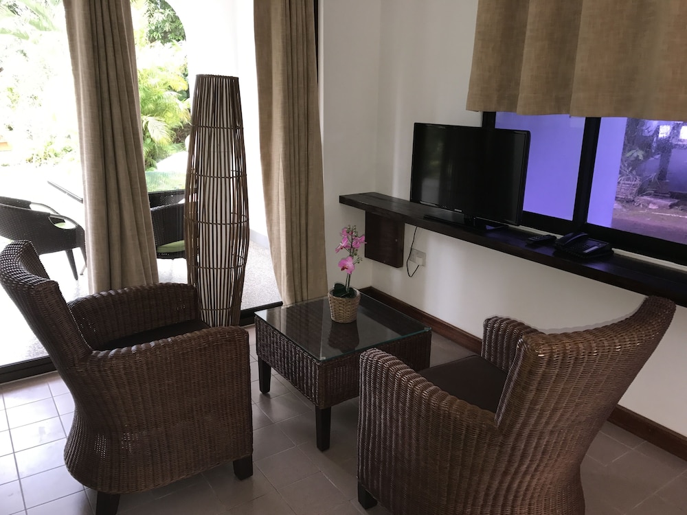 

Roma - Eden Island - Sun Properties