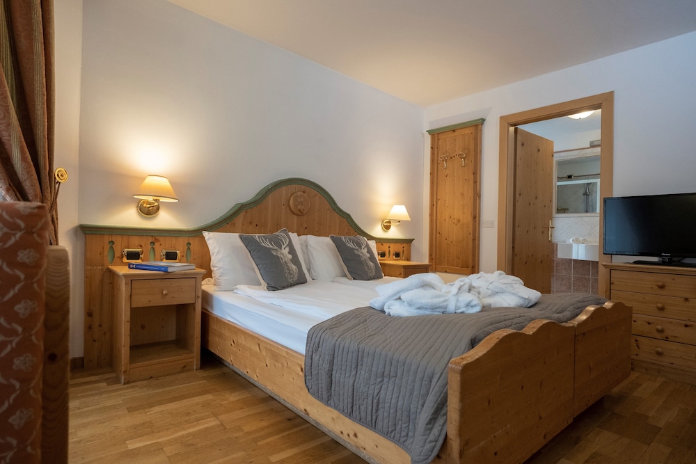

Roma - Selva di Val Gardena, Montagna Italia - Hotel Soreghes Gran Chalet