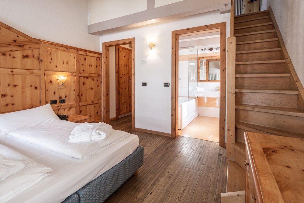 

Venezia - Selva di Val Gardena, Montagna Italia - Hotel Soreghes Gran Chalet