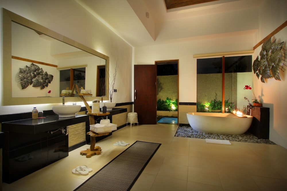 

Roma - Payangan - Ashoka Tree Resort at Tanggayuda, Ubud