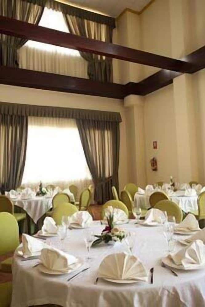 

Bologna - El Campello - Hotel La Familia Gallo Rojo