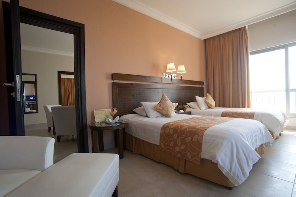

Milano - Sweimeh - Dead Sea Spa Hotel