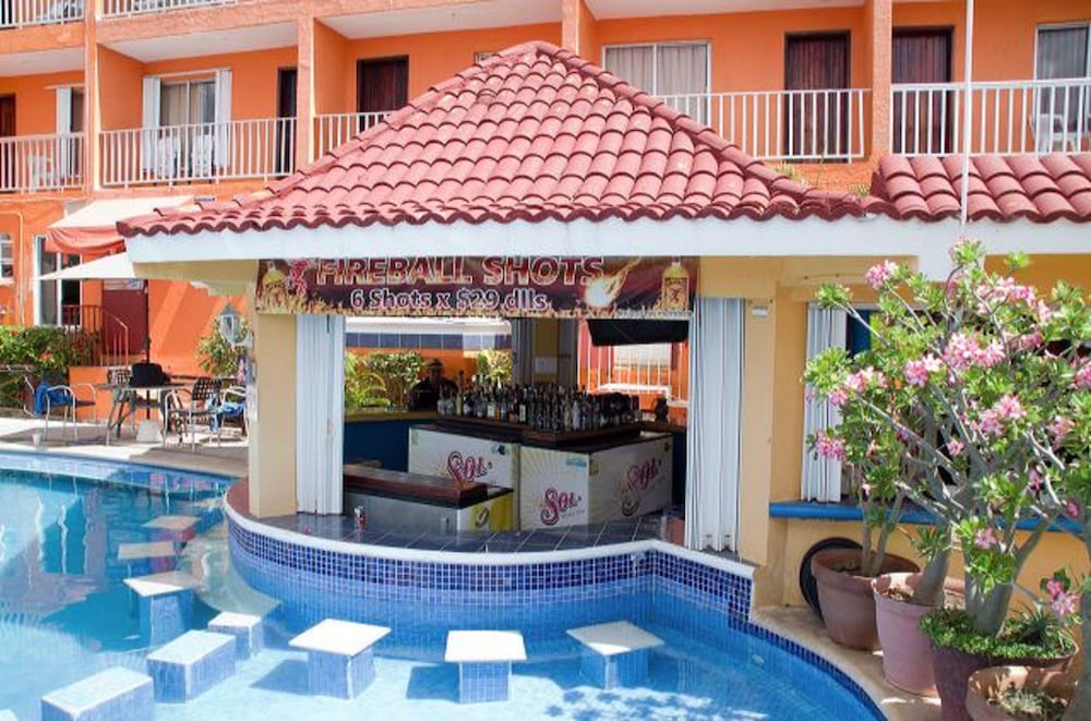 

Roma - Cozumel - Hotel Barracuda Cozumel