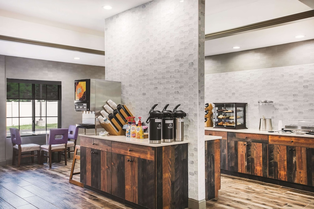 

Milano - Scotland - La Quinta By Wyndham Chambersburg