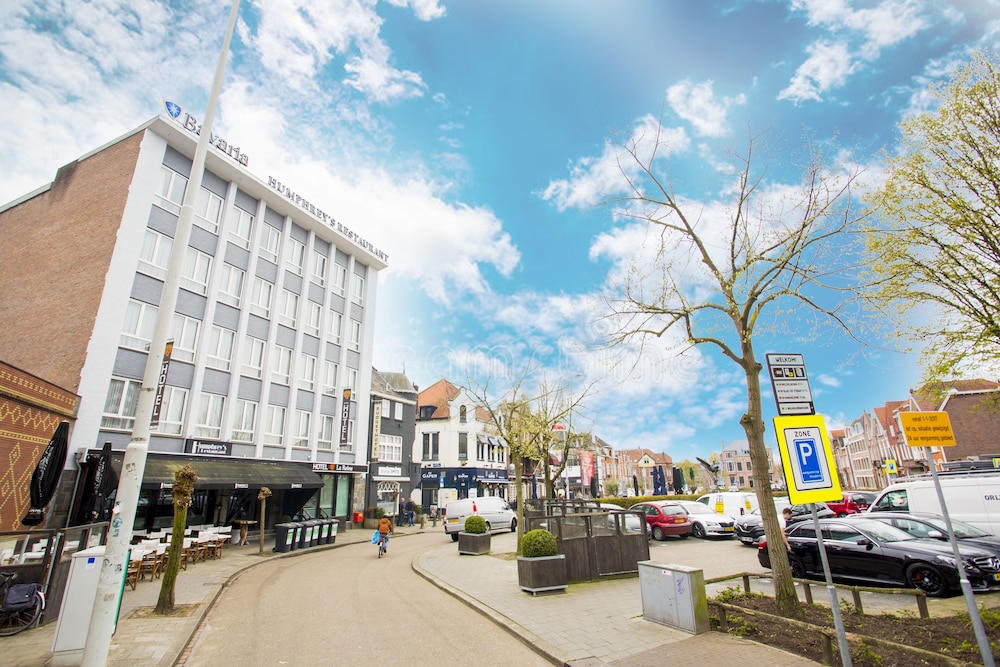 

Bologna - Nuenen - Hotel La Reine