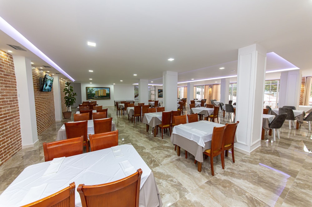

Napoli - Durrës - Esal Hotel